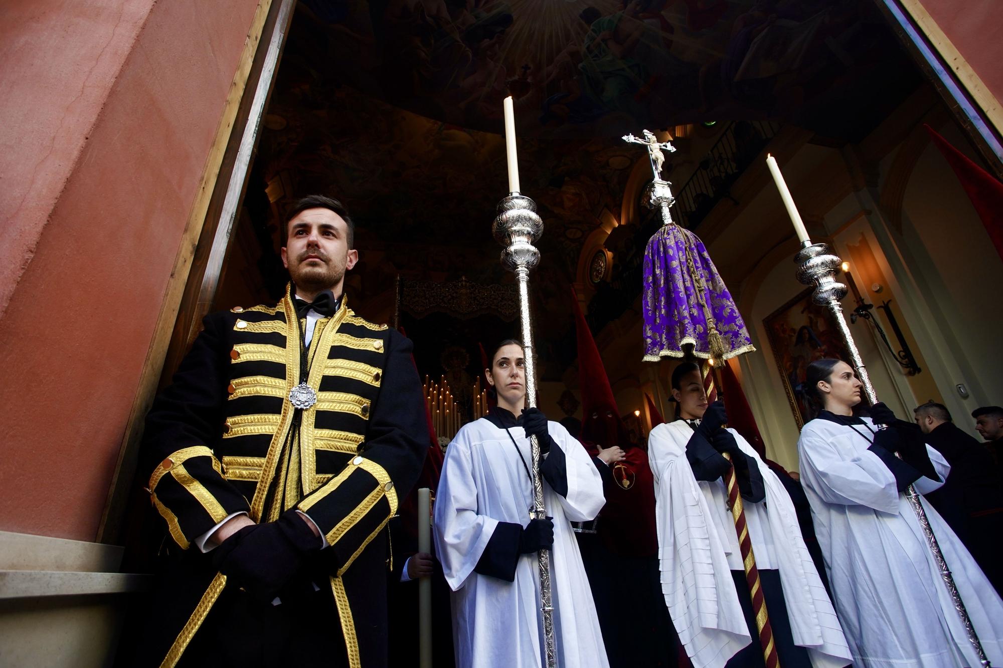 Salida procesional de la Cofradía de Las Penas, el Martes Santo de 2024.
