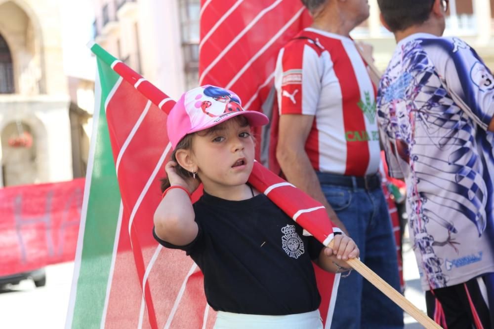 Espectacular ambiente previo al partido de play off Zamora CF - El Haro Deportivo