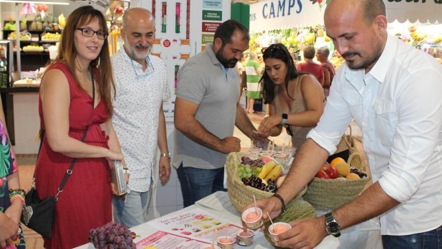 El Mercat de Dénia recurre a los helados para promocionar las frutas y verduras de temporada