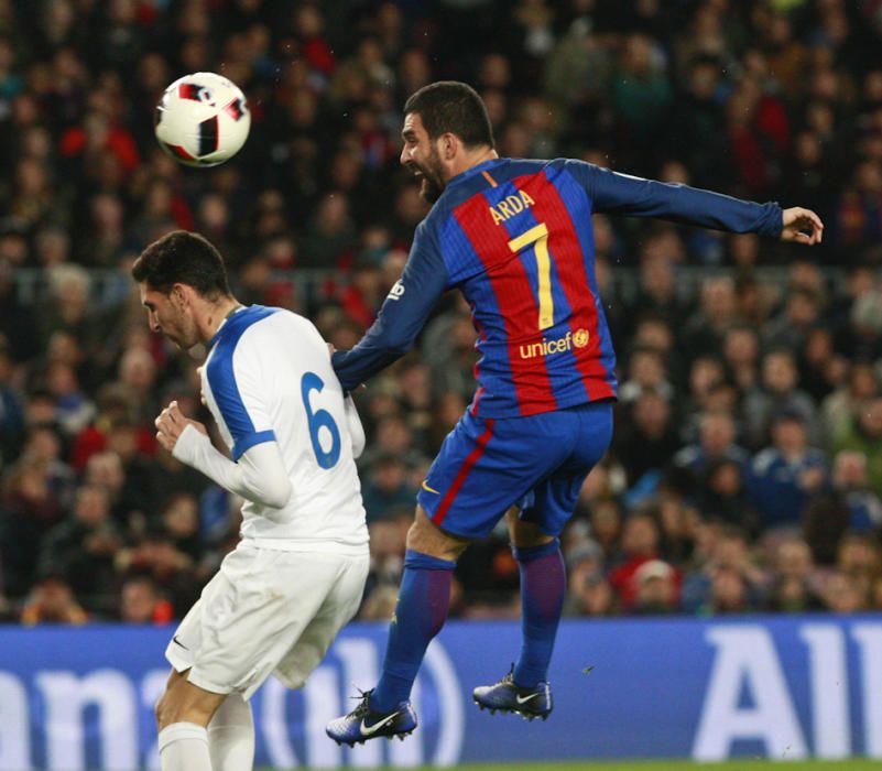 El Barça arrolla al Hércules en el Camp Nou