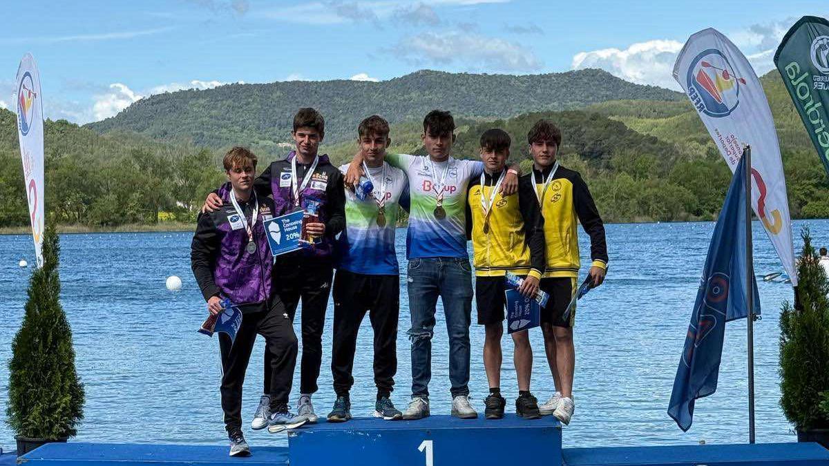 Podio juniors K 2 en el Campeonato de España de maratón.