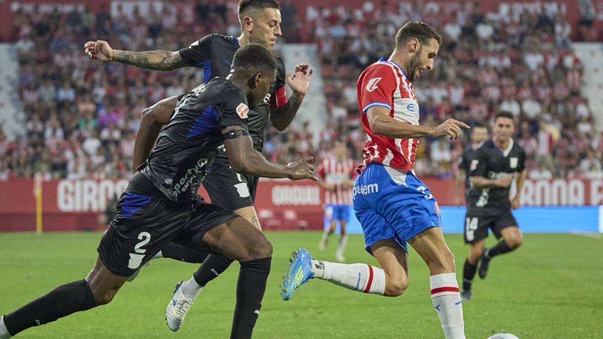Abel Ruiz, perseguit per Marvel i Rubén Peña va ser l'autor del gol de l'empat contra el Leganés