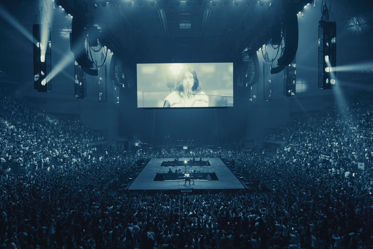 Billie Eilish arrasa en su primera fecha en el Palau Sant Jordi