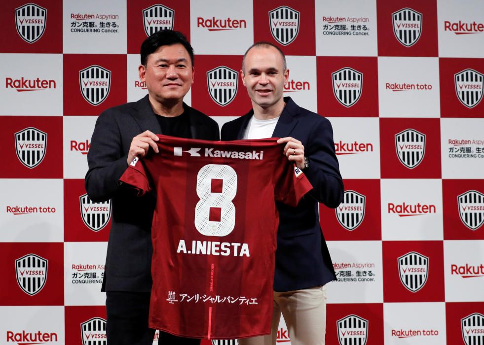 Presentació d'Andrés Iniesta amb el Vissel Kobe