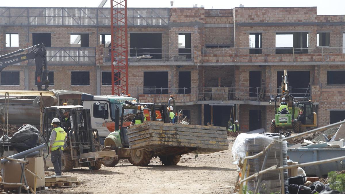 Construcción de viviendas en el barrio de la Arruzafa.