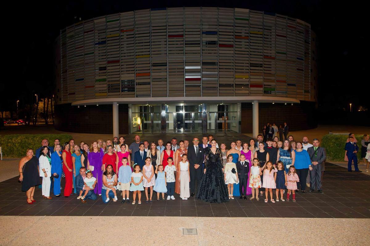 Comissió de la gaiata 17 davant del Palau de la Festa,.