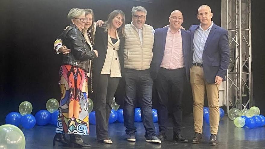 El equipo del nuevo partido de Aguilera en la presentación.