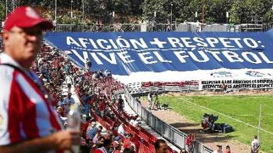 Una imatge del sector del Gol Sud de Montilivi clausurat per la sanció imposada pel TAD arran dels incidents del partit.