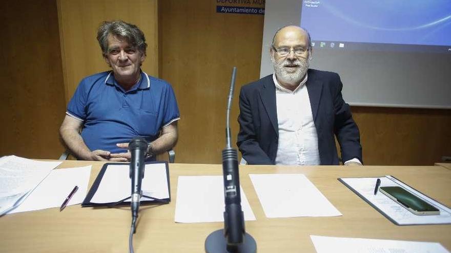 Peral y Sal de Rellán, ayer, en la sala de conferencias del Complejo Deportivo Avilés.