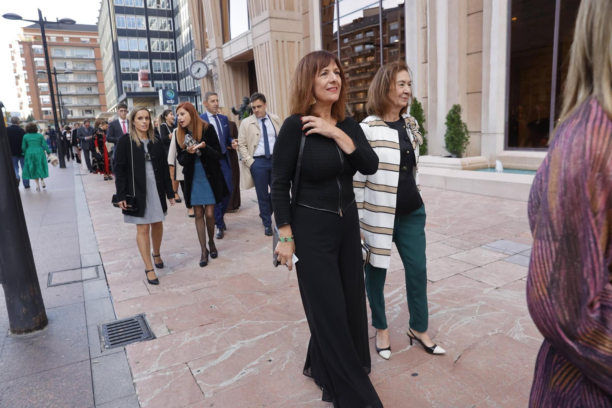 EN IMÁGENES: La Familia Real asiste en Oviedo al concierto de los premios "Princesa de Asturias"