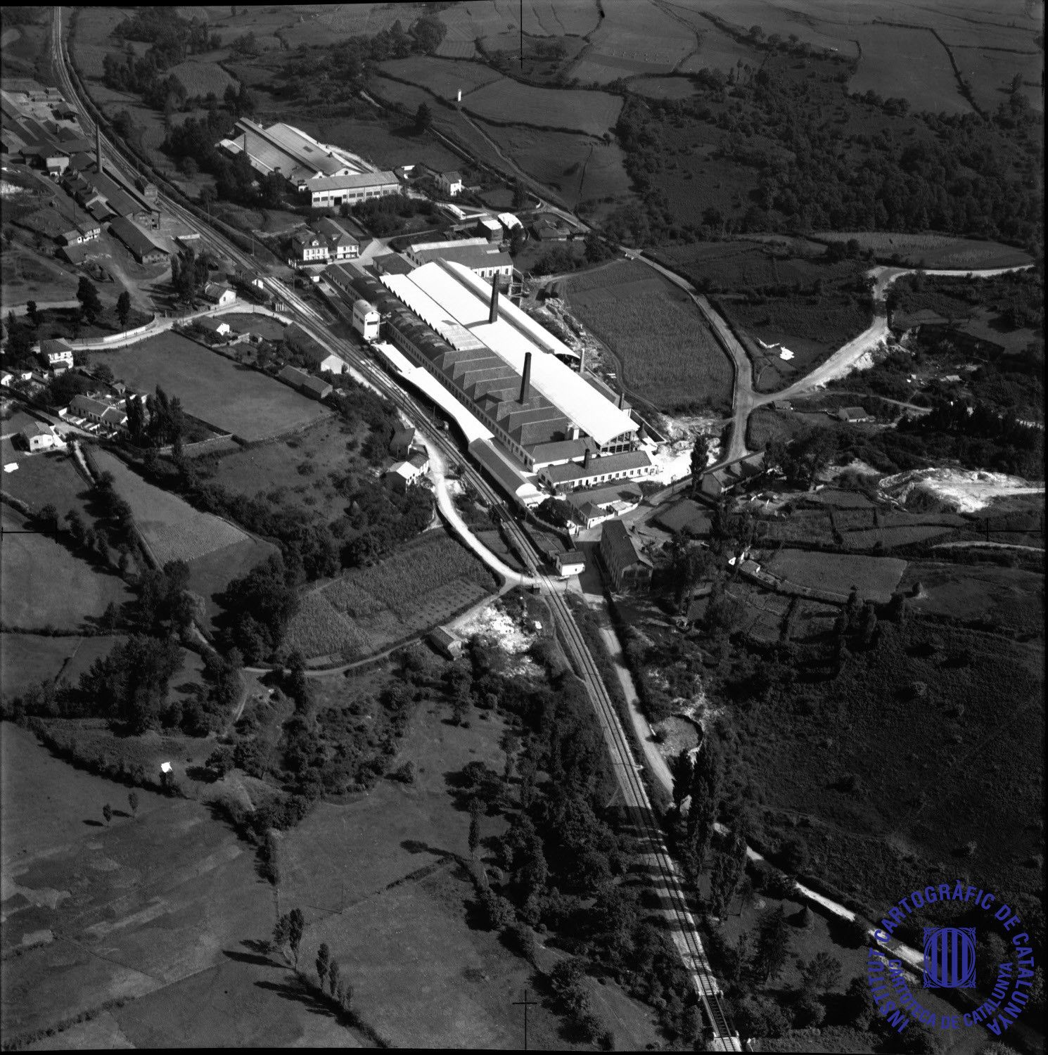 Un vuelo al pasado: así era Asturias, desde el aire, en 1962