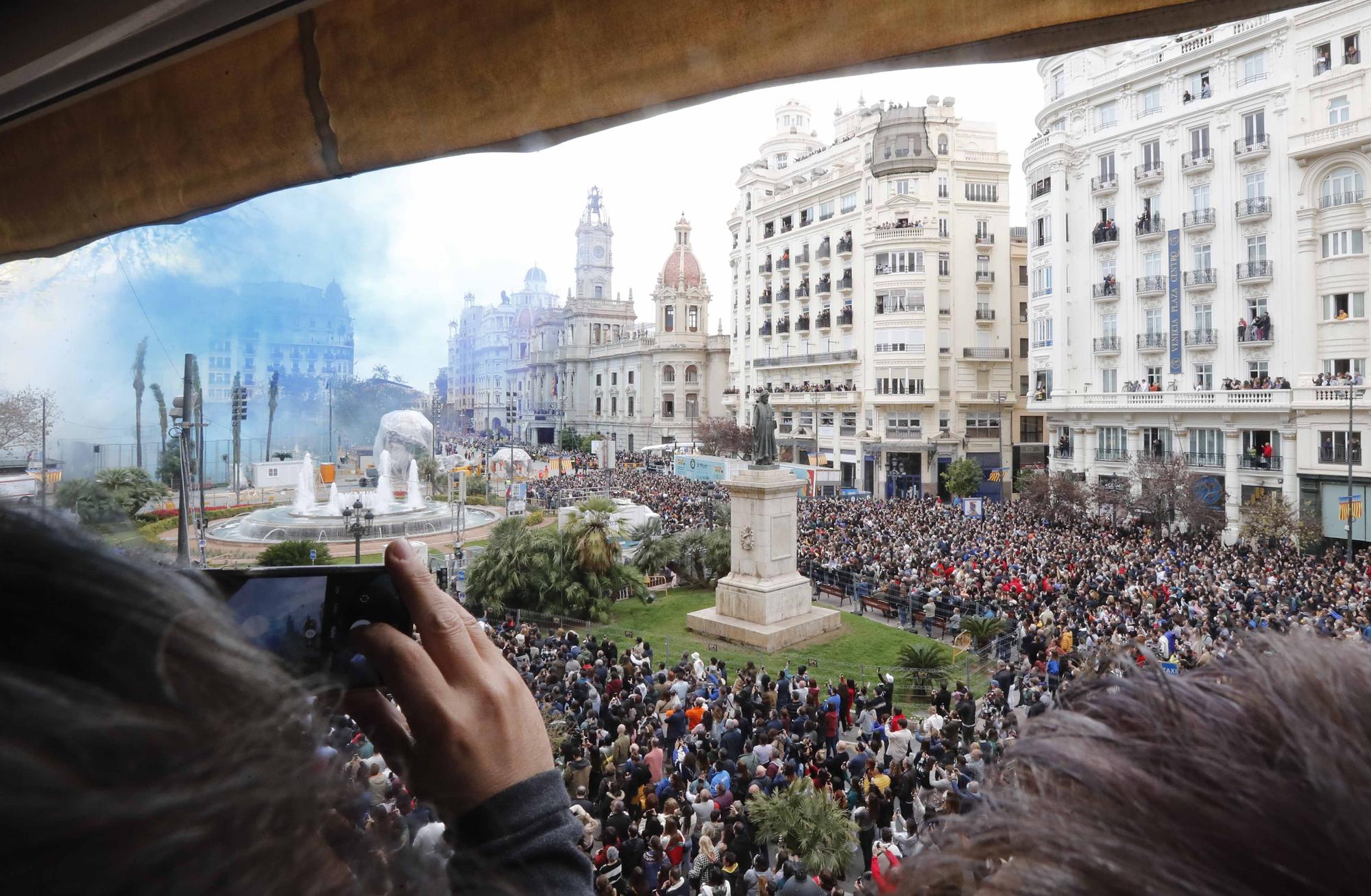 Las mejores imágenes del balcón de SUPER desde la mascletà