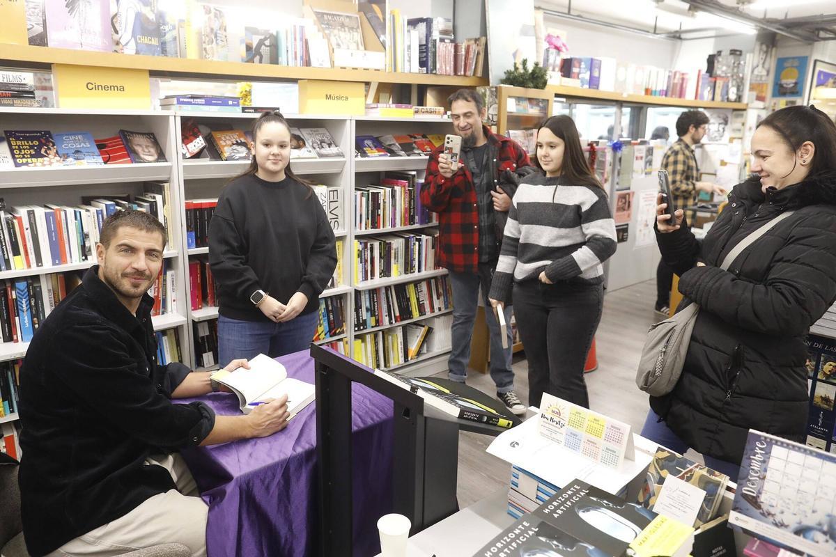 La presència de Maxi Iglesias aixeca passions a Girona