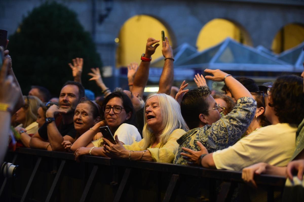 Accidentado concierto de Luz Casal para abrir las fiestas de María Pita en A Coruña