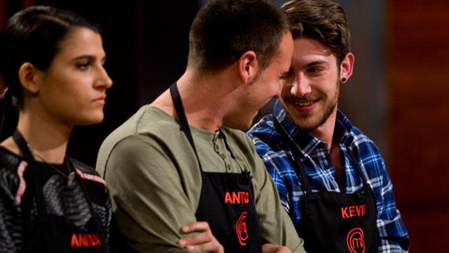 Los concursantes de &#039;MasterChef&#039; en una de las pruebas.