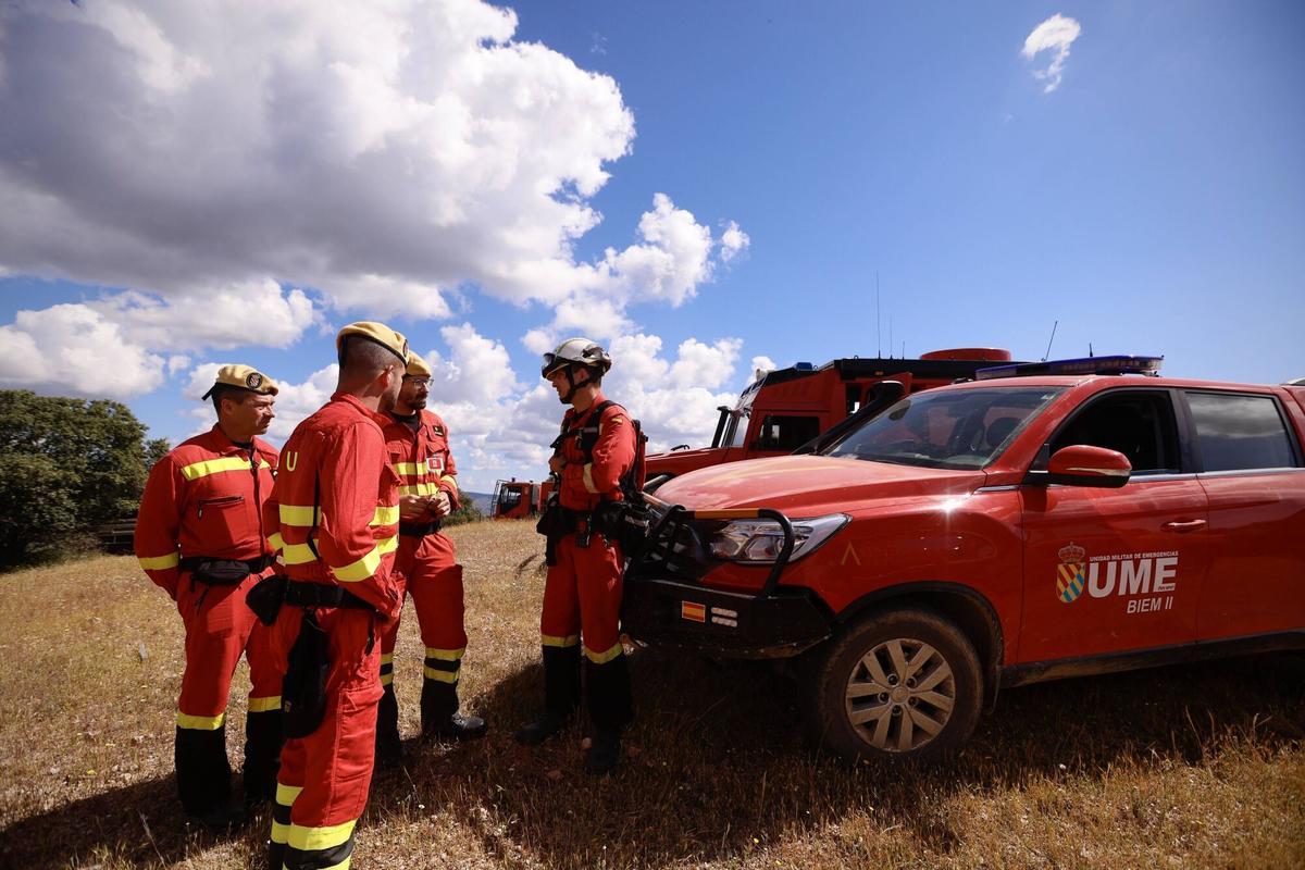 Alrededor de 200 efectivos ensayan todo tipo de escenarios en Cerro Muriano antes de los meses clave