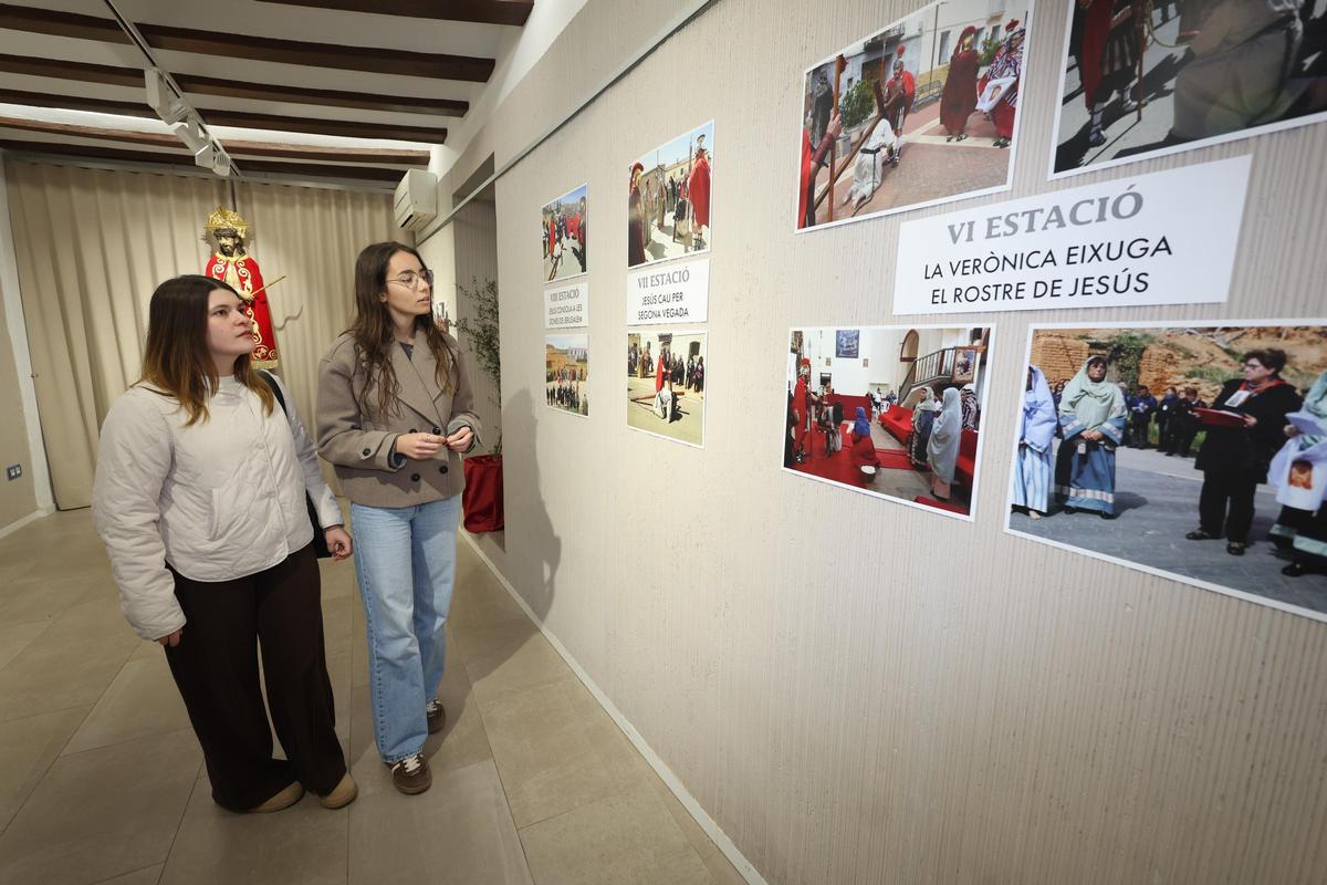 Fotogalería I Exposición de fotografías de los 15 años de peregrinación de Vila-real a Torrehermosa