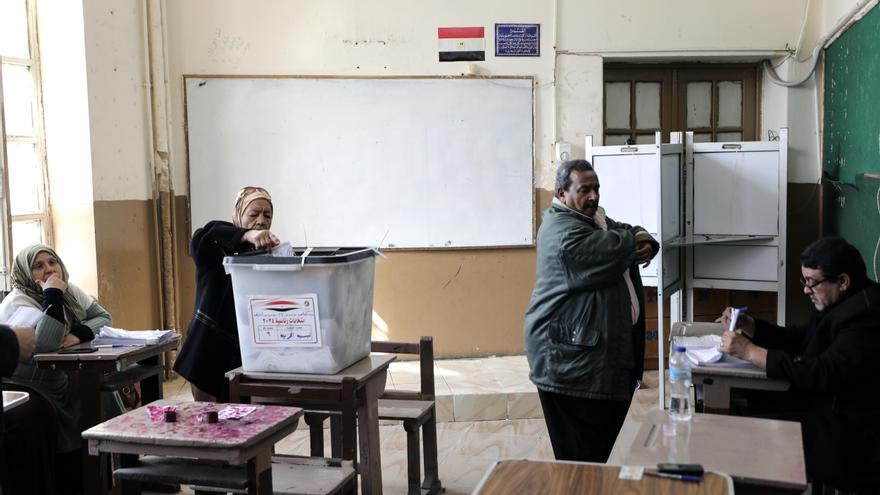 Concluyen las elecciones en Egipto, con Al Sisi como favorito para revalidar el poder