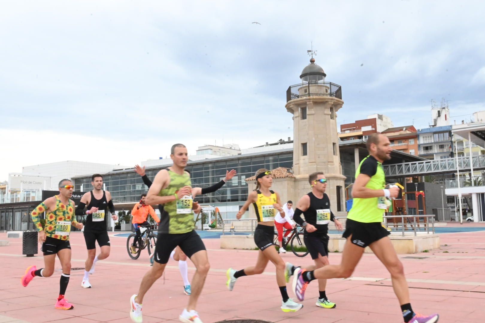 Búscate en las fotos: Las mejores imágenes del Marató bp y el 10K Facsa 2024 de Castelló