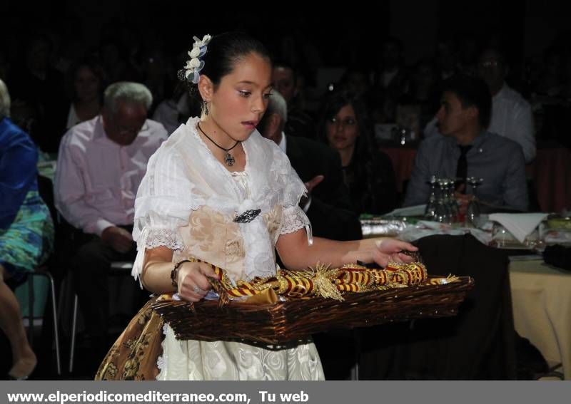 GALERÍA DE FOTOS -- Crèmor rinde tributo a sus madrinas para la Magdalena, Almudena y Naiara