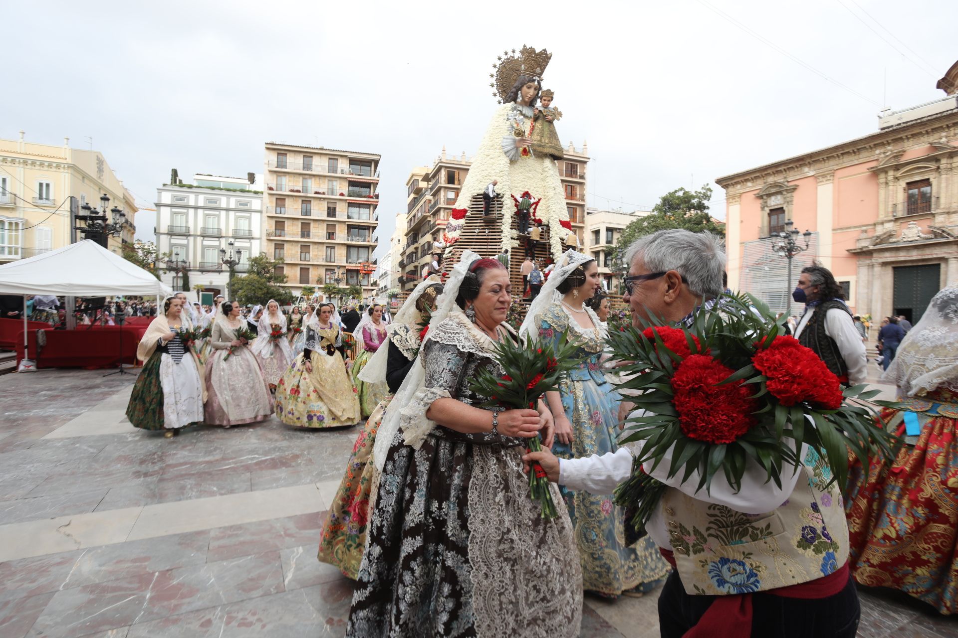 Búscate en el segundo día de Ofrenda por la calle Quart (de 15.30 a 17.00 horas)