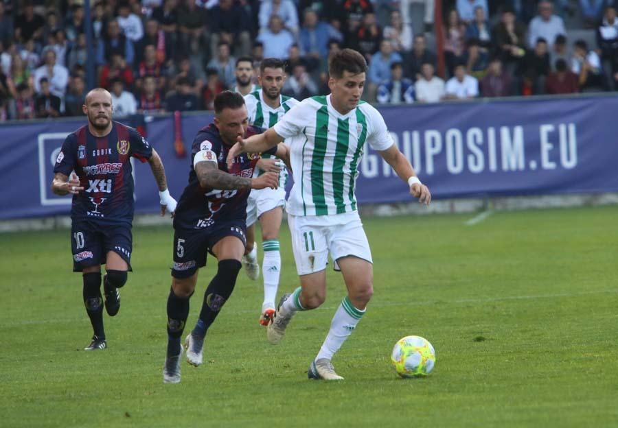 El Córdoba CF salva un punto ante el Yeclano