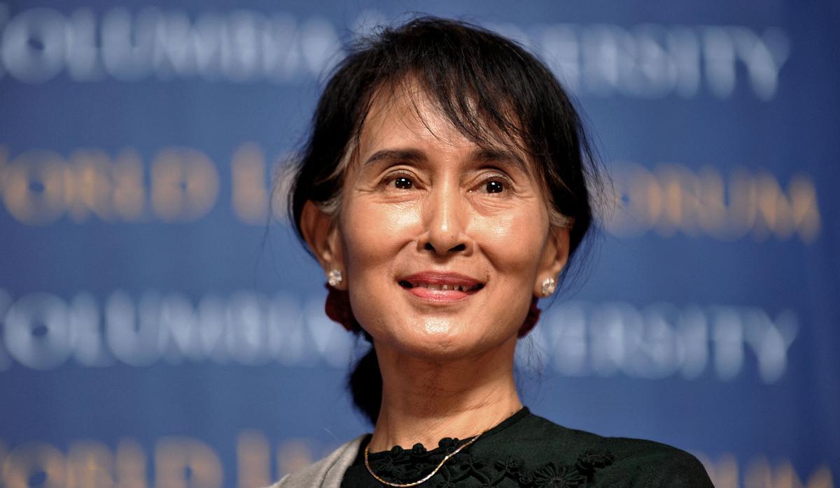 (FILES) In this file photo taken on September 22, 2012, Myanmar member of parliament Aung San Suu Kyi speaks in Low Memorial Library at Columbia University in New York. - Detained Myanmar leader Aung San Suu Kyi on May 24, 2021 voiced defiance in her first public comments since being held in a coup, vowing her ousted political party would exist as long as the people exist. (Photo by Stan HONDA / AFP)