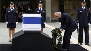 El president israelià, Shimon Peres, rendeix tribut a l’exprimer ministre desaparegut dissabte.