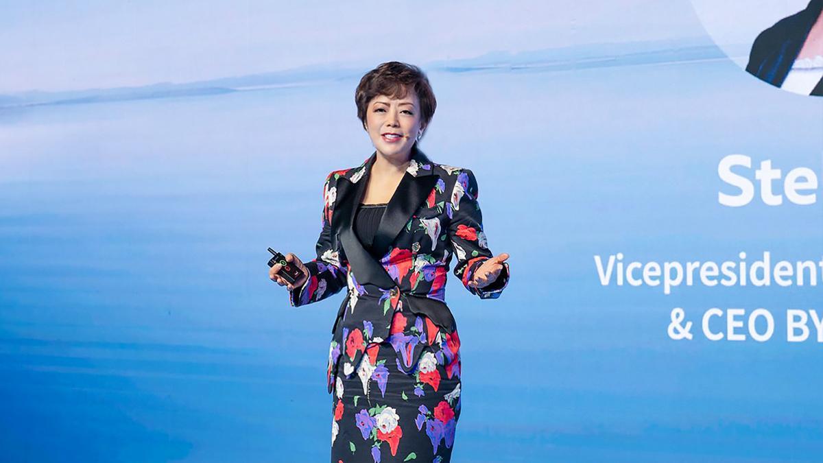 BYD başkan yardımcısı Stella Li: “Hiçbir rakipten korkmuyoruz”