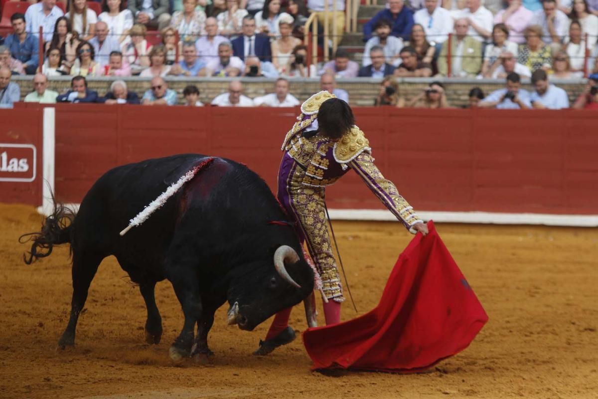 FOTOS: Roca Rey corta una oreja en la segunda de abono.