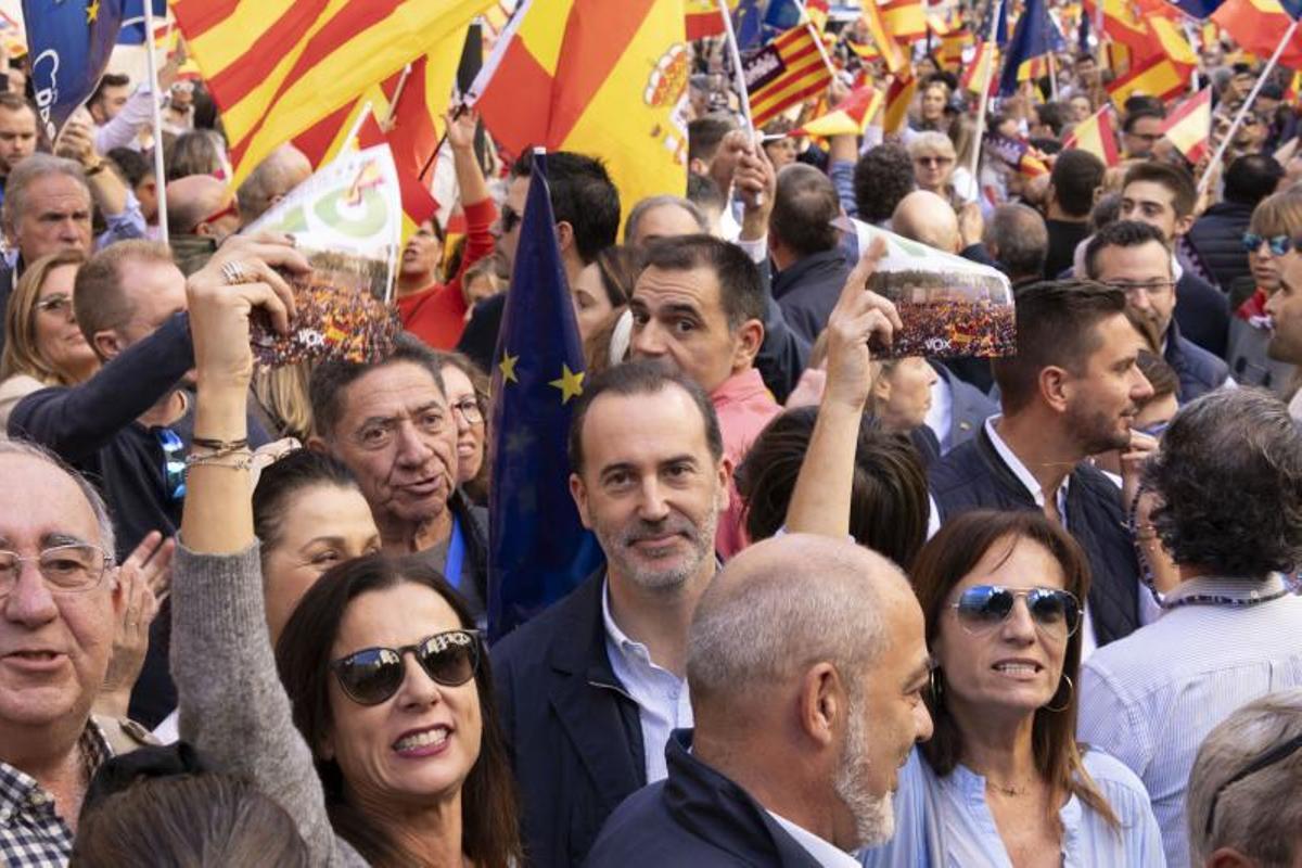 Manifestacions a ciutats de tota España després de l'acord del PSOE i Junts