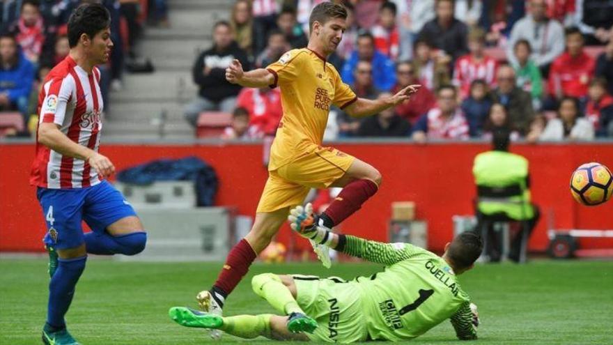 El Sporting frena el recital ofensivo del Sevilla (1-1)