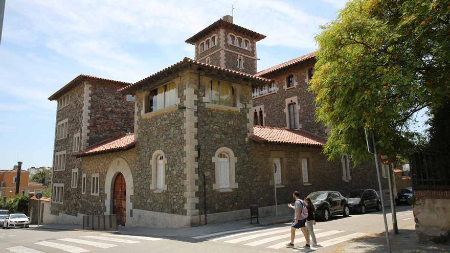 El colegio Canigó de Barcelona, donde trabajaba la profesora que resultó muerta en un viaje solidario a Costa de Marfil