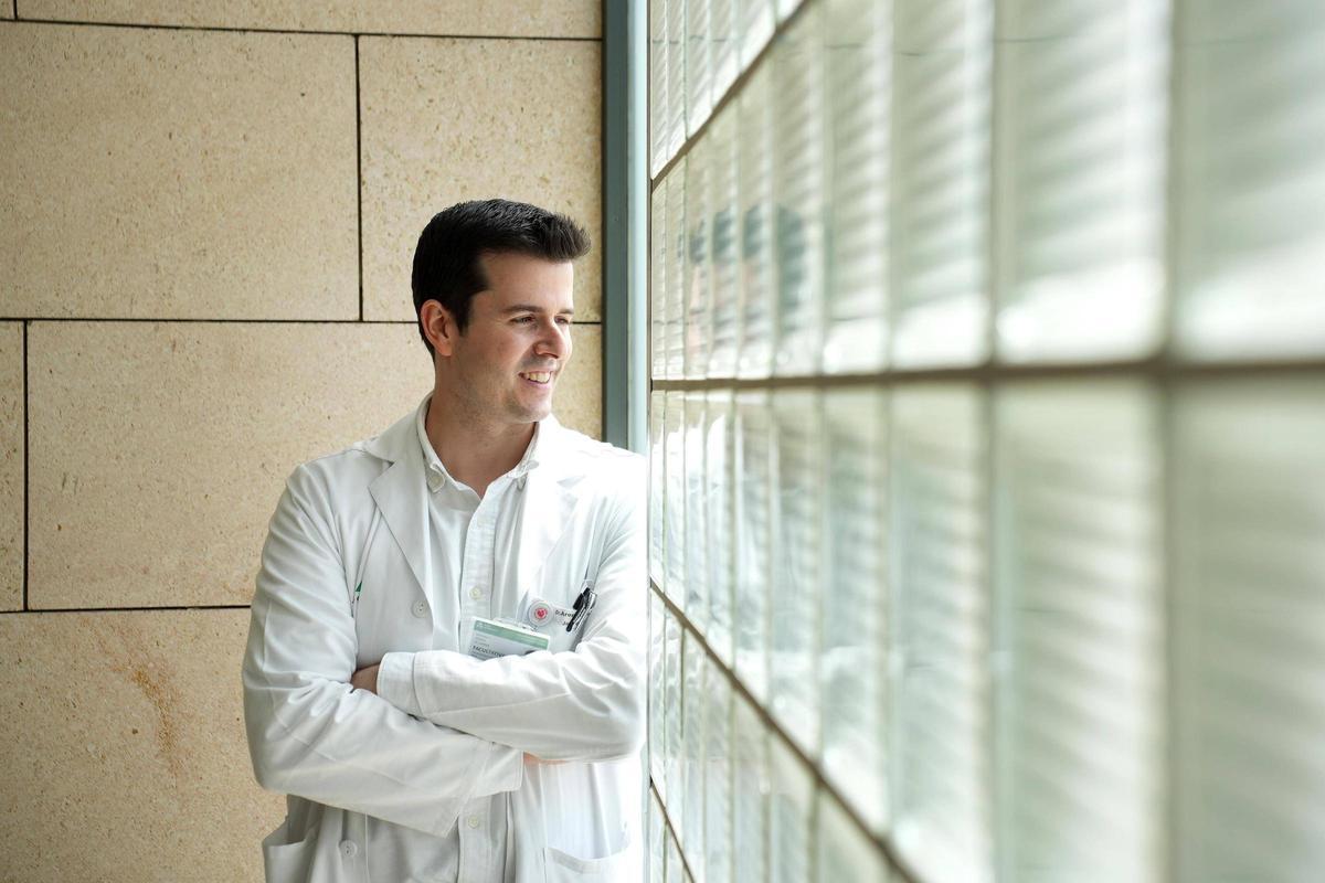 El jefe de Estudios del hospital Reina Sofía, Antonio Arenas.