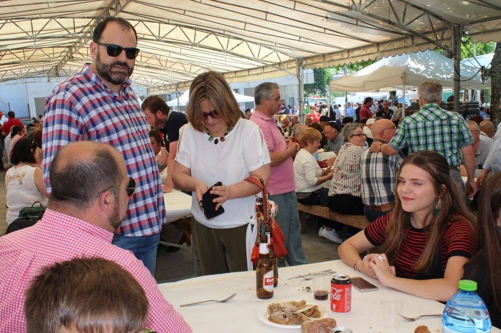 La XVIII edición de la fiesta gastronómica coincide con la celebración del Concurso-Exposición de Espantallos na Ruta do Río Barbeira.