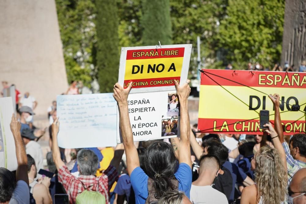 Concentració a Madrid contra les mascaretes