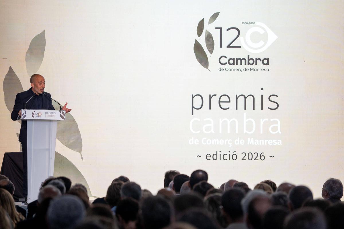L'alcalde Marc Aloy, la persona mes feliç, aquest dijous, en veure amb activitat la Fàbrica Nova