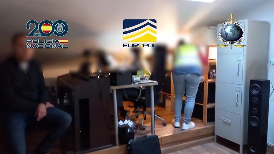 Siete detenidos, entre ellos un profesor y un sanitario, por traficar con pornografía infantil en grupos de mensajería