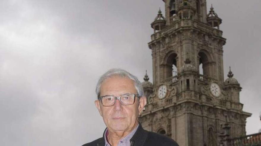 Emilio Pérez Touriño, ayer en la plaza de A Quintana.