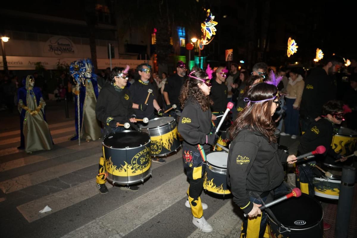 Galería: El viento no puede con el Carnaval en el Grau