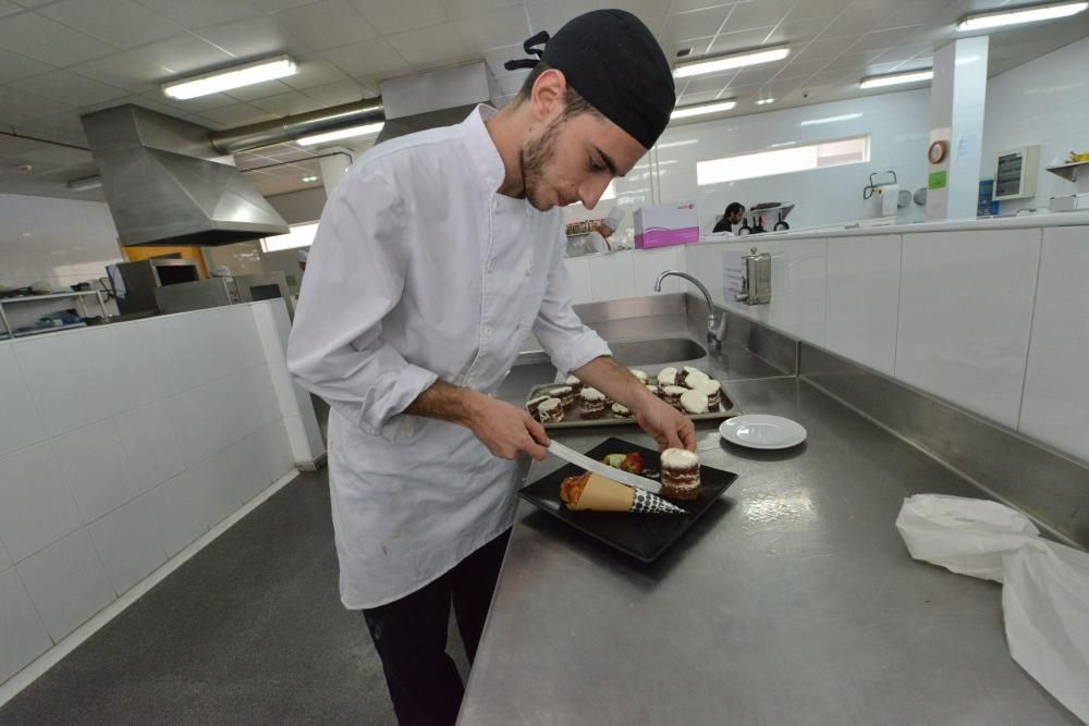 Platos de cine en la escuela de hostelería de Moreda de Aller