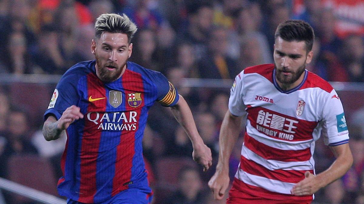 Jon Toral y Messi en un Barça-Granada
