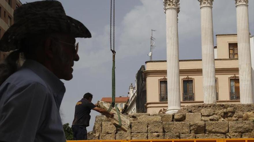 Retiran 80 piezas del Templo Romano para comenzar a montar la pasarela