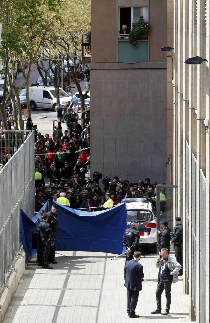 Un alumno asesina a un profesor en un instituto de Barcelona