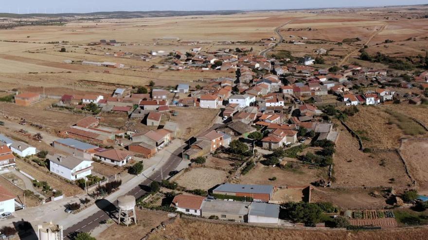 Muga de Alba, el pueblo mayor del municipio. | Ch. S.