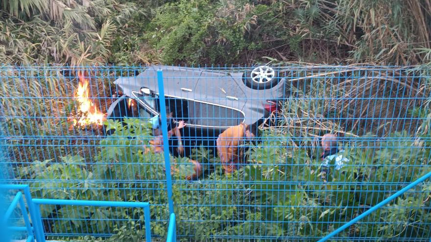 Circulan de forma temeraria, se fugan y tienen un accidente en Tenerife