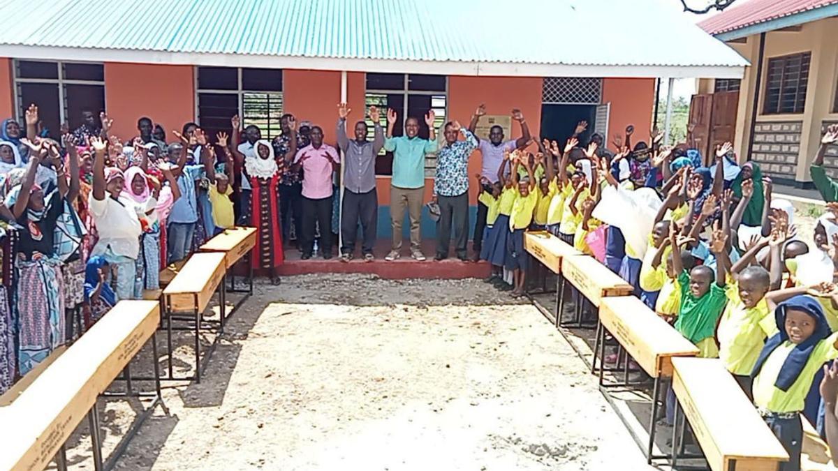 L’escola Mbandi School, situada en un poblat de Kènia, ja té construïdes totes les aules