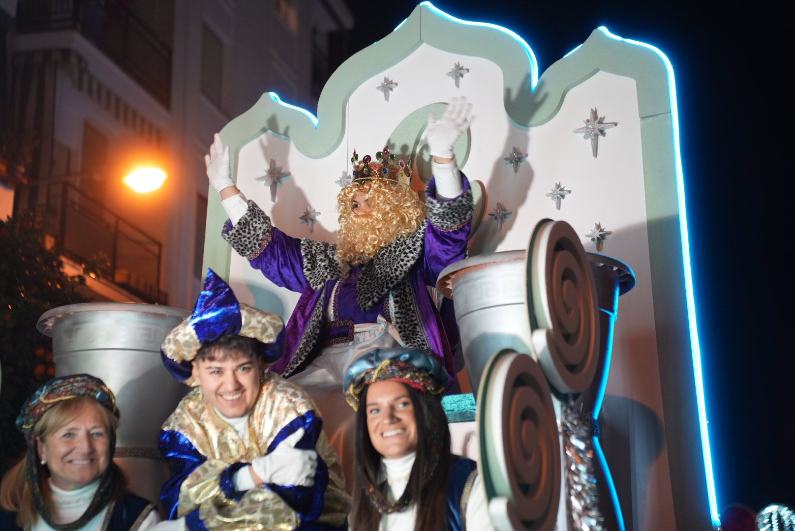 Las Cabalgatas de Reyes Magos de los barrios, en imágenes.