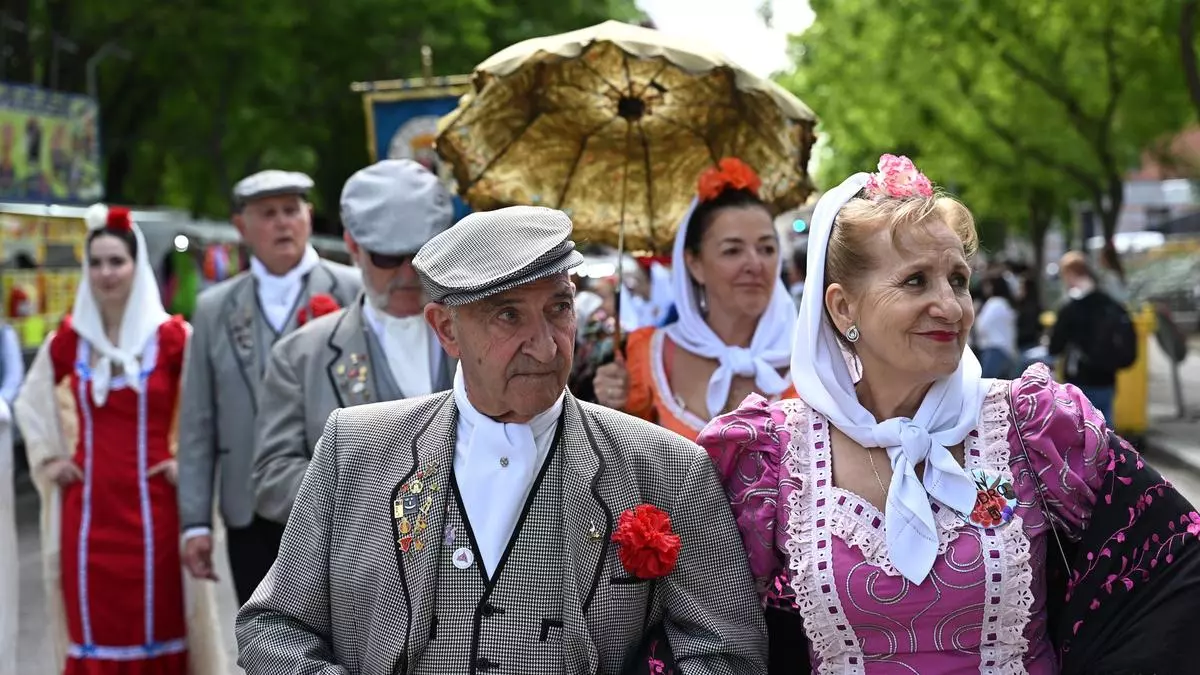 Los madrileños celebran su fiesta más castiza en la Pradera de San Isidro