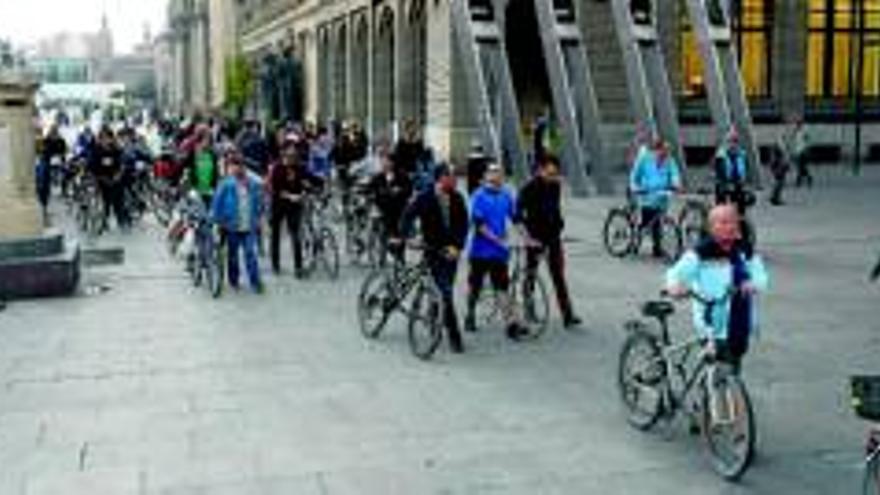 El consistorio abre a las bicis más de 20 calles del Casco Histórico